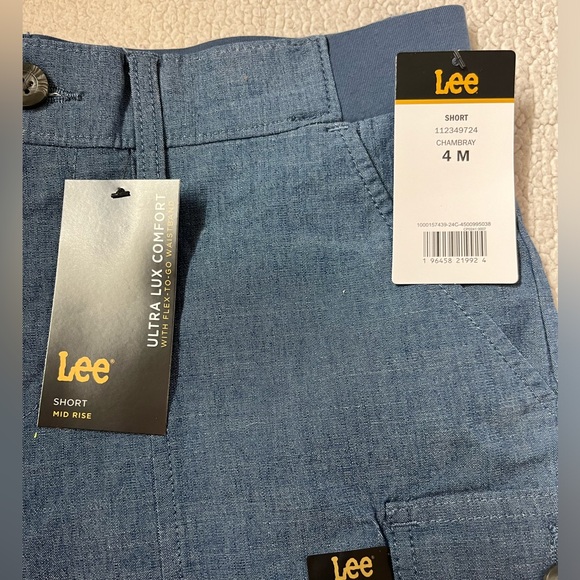 NWT LEE MID RISE CHAMBRAY COMFORT SHORTS SIZE 4 / M WOMENS - Picture 4 of 8